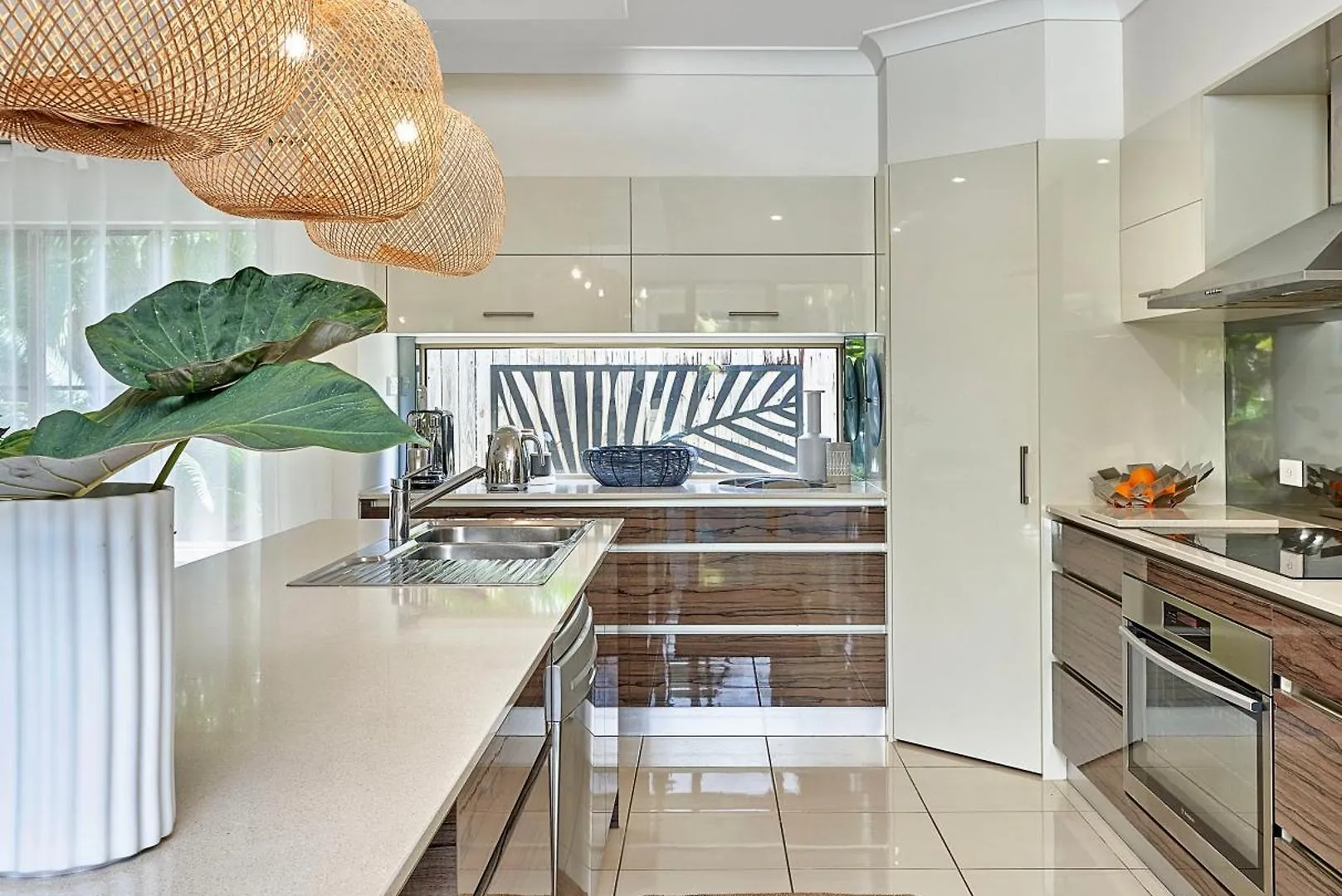 Holiday home Escapades @ Palm Cove Villa