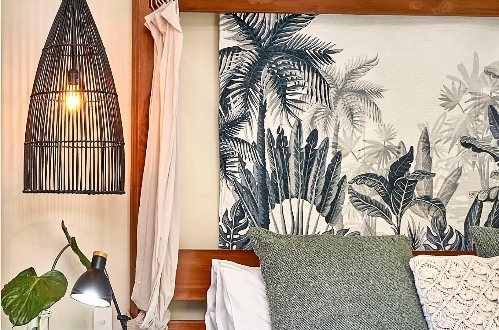 Holiday home Escapades @ Palm Cove Villa